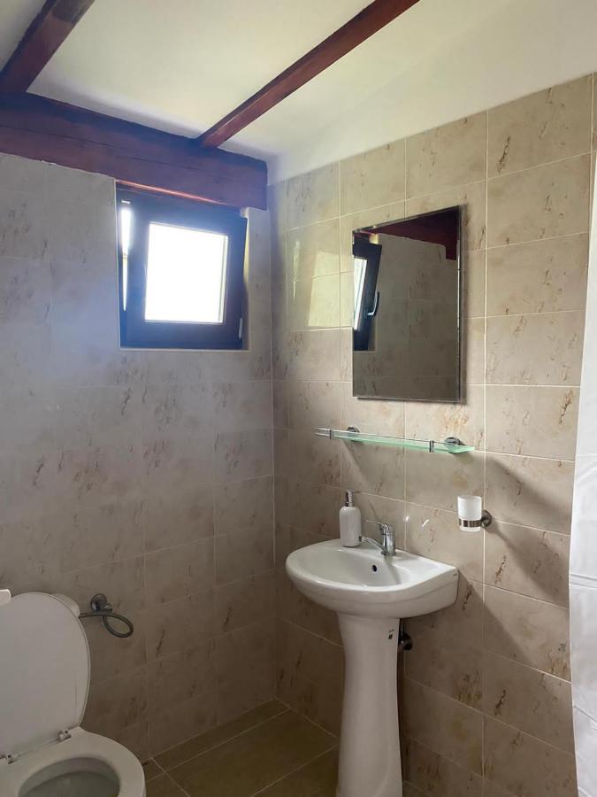 Hotel La Butuci Tîrgu Ocna Esterno foto
