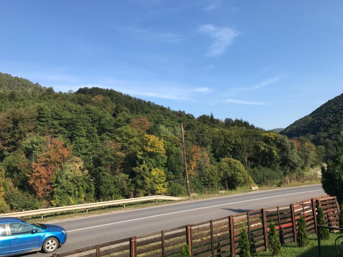 Hotel La Butuci Tîrgu Ocna Esterno foto