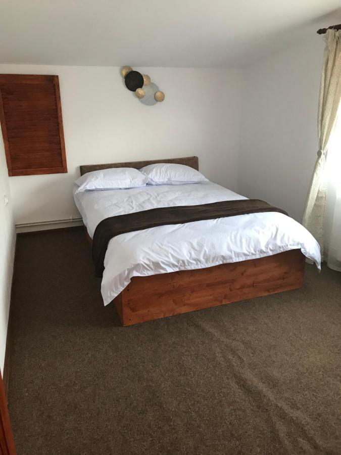 Hotel La Butuci Tîrgu Ocna Esterno foto